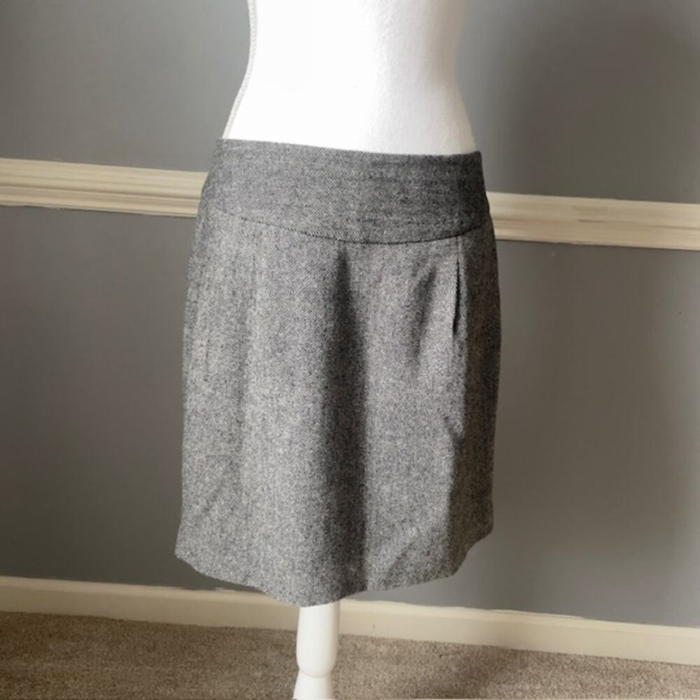 Ann Taylor LOFT 6 Wool Herringbone Pleated Mini Skirt Lined Dark Academia Preppy